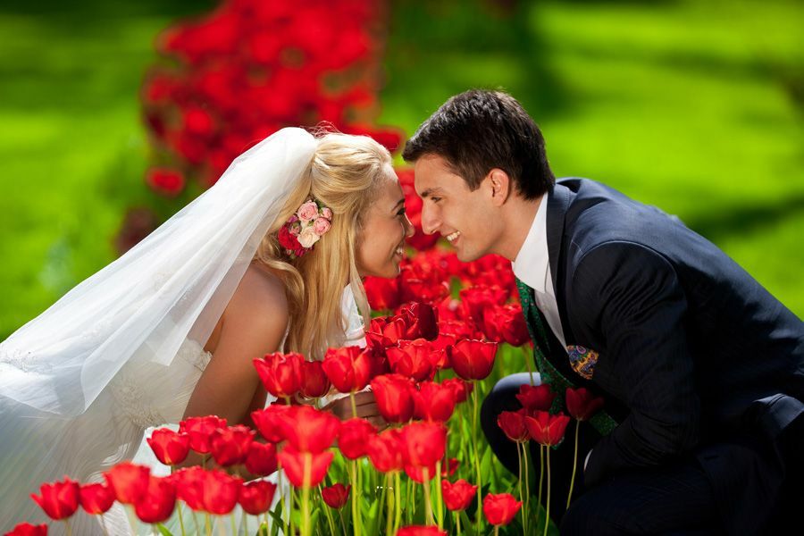 Bryllup i røde farger - brann av kjærlighet og lyst stil
