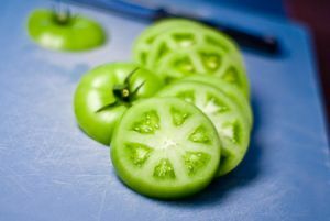 Green tomatoes in medicine