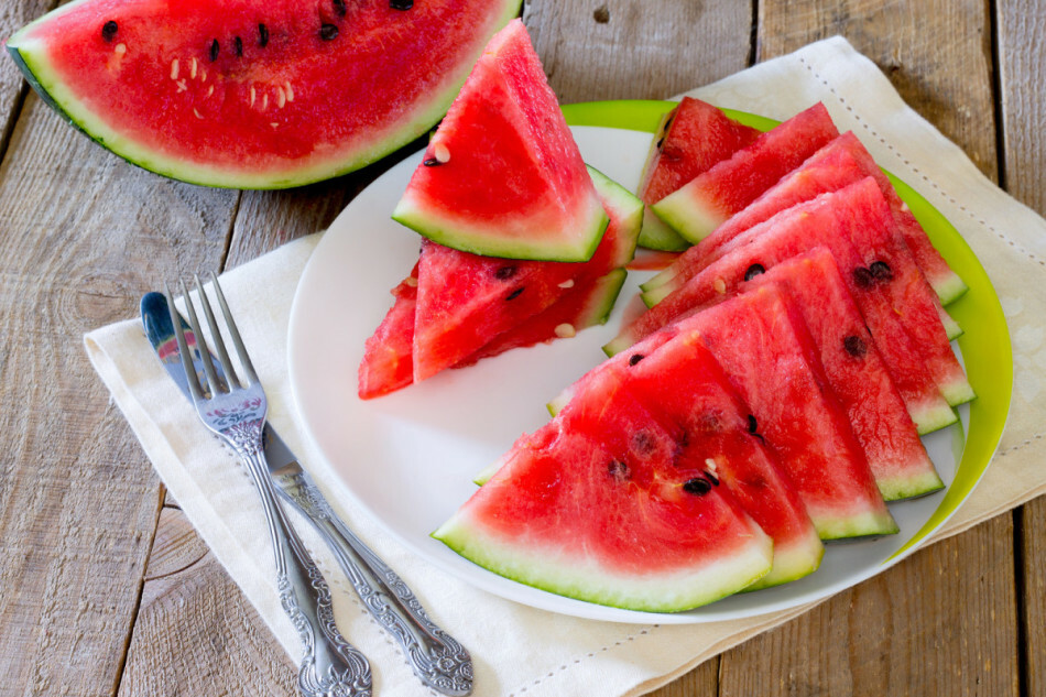 Snabb vattenmelon diet. Hur man går ner i vikt på en vattenmelon diet snabbt?