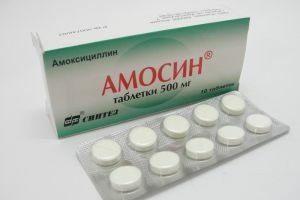 Top-8 antibiotika ordineret til stomatitis