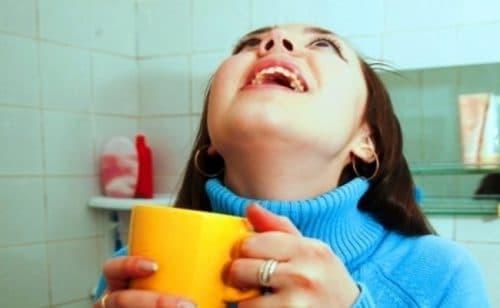 rinse throat with tracheitis