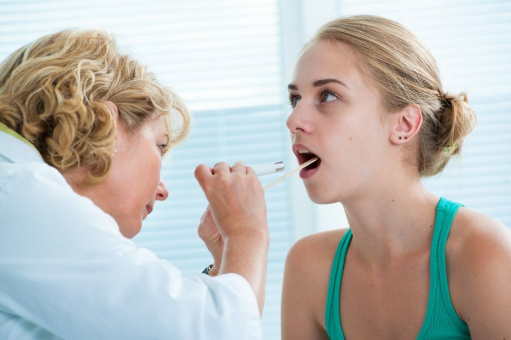 Cauzele, diagnosticul și tratamentul arderii în gât