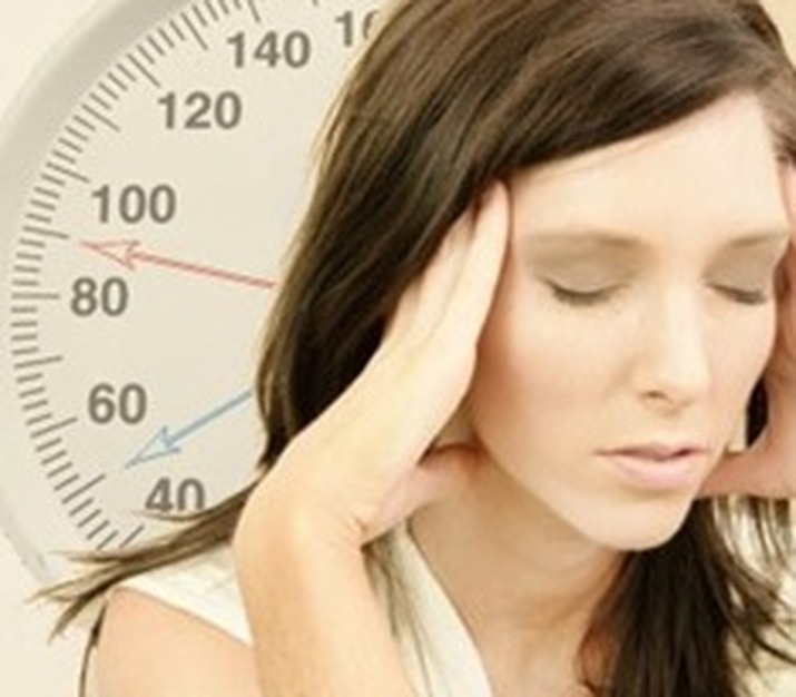Zvýšený tlak: príčiny, príznaky, liečba. Ako a ako znížiť tlak žien a mužov?