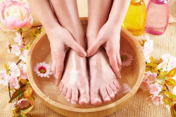 foot baths with swelling of the nose