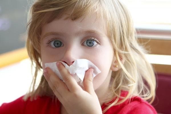 How to treat thick snot in a child?