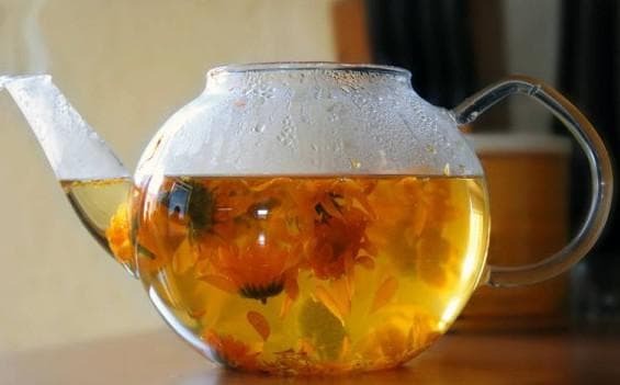 green tea and flowers of cloves for gargling.