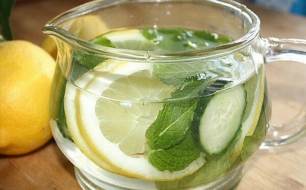 Drink om gewicht te verliezen met gember en citroen - hoe het werkt en hoe het te koken