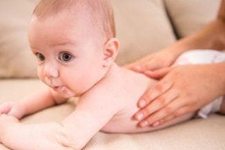 drenažna masaža za bebe s kašljem