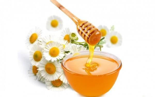 chamomile and honey from sore throat