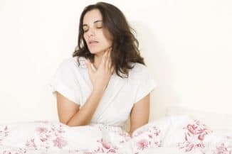 sintomi di faringite e trattamento a casa
