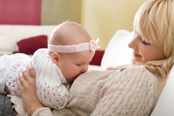 Breastfeeding and the use of breast broth