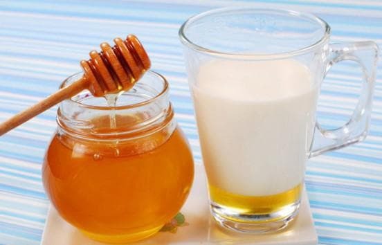 Honey and milk from cough