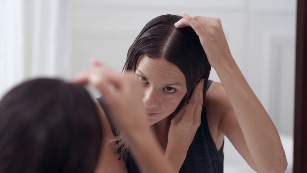 Matu saknes, galvas āda. Kāpēc sāpot matu saknēm uz galvas? Ko darīt, ja matu sāpes sakņojas?
