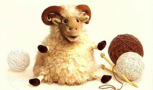 Válaszd gratulációkat és ajándékokat barátaidnak( barátnődnek) az év kecske számára