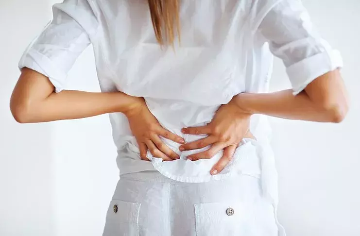 Mal di schiena durante le mestruazioni