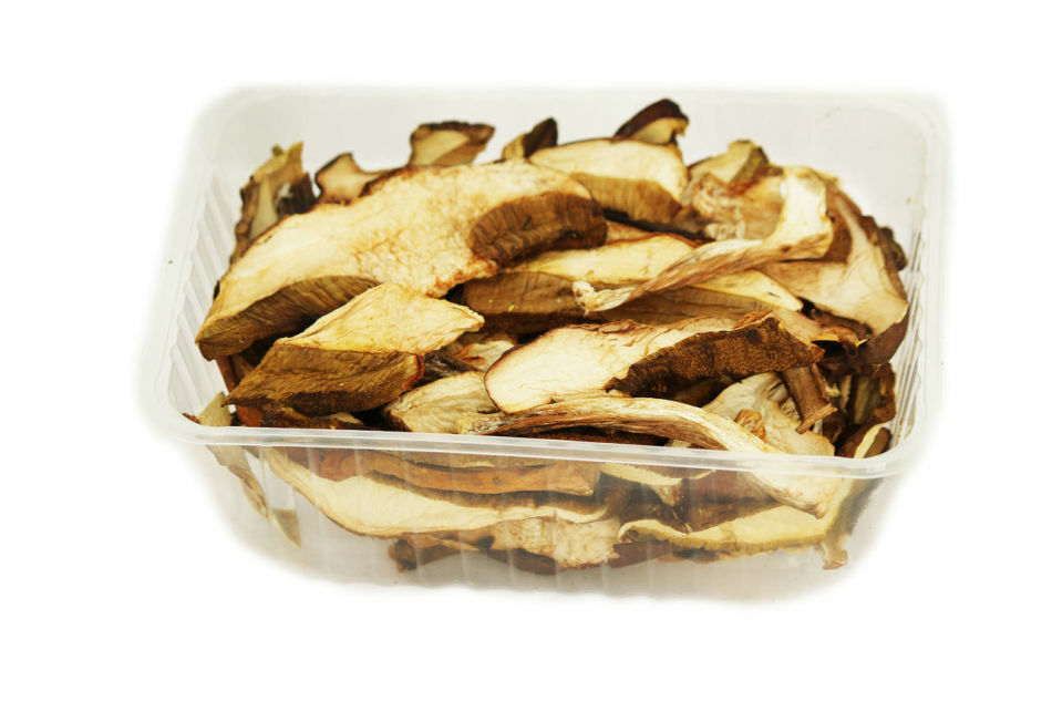 Storage of dried mushrooms for the winter: terms, rules, ways, advice of housewives. How correctly and in what to store the dried mushrooms for the winter at home? How to buy a container for storing mushrooms on Aliexpress?