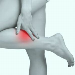 Nyeri di kaki, sebagai salah satu gejala awal varises