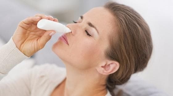 Drip the nose with a remedy obtained from the yarrow herb and flowers of oregano.