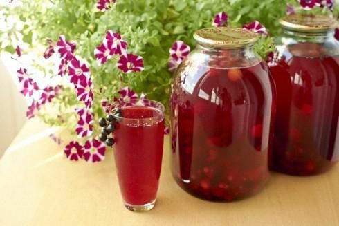 Kompot gooseberry - minuman yang menyenangkan dengan manfaat kesehatan