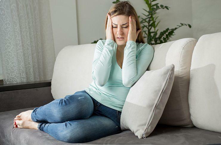 Pre-menopauzes simptomi perimenopausal mēnesī