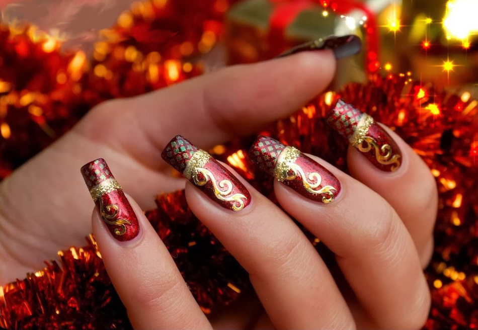 New Year's manicure: ideas, photos. New Year's drawings on the nails with a gel lacquer step by step