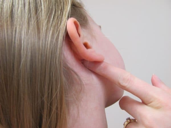 how to treat an otitis media of the middle ear