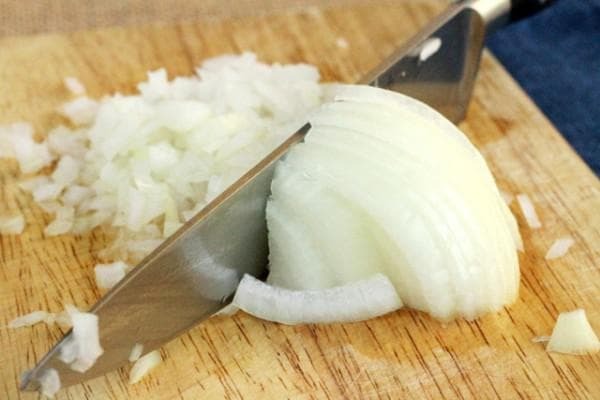 uien snijden in de behandeling van rhinitis