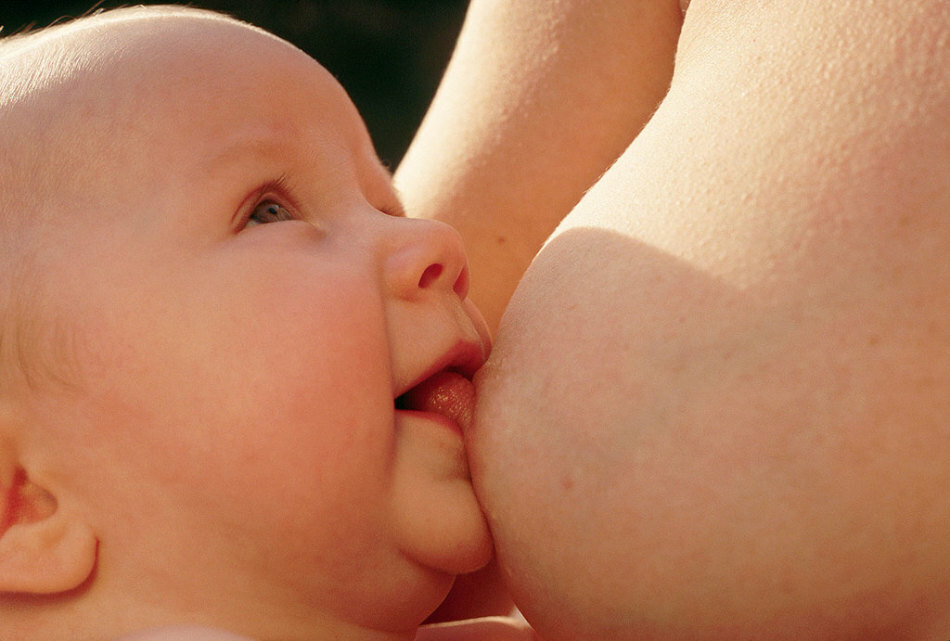 O bebê criança começou a comer mal? Como alimentar o bebê?