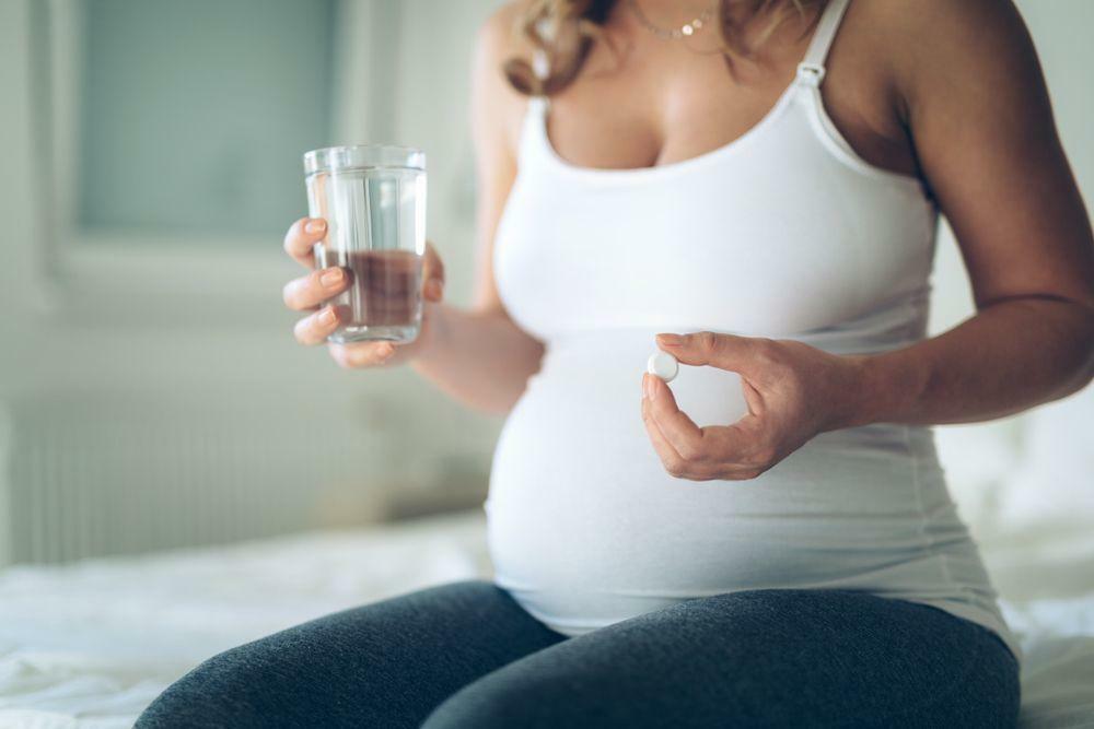 Nurofen® tijdens de zwangerschap (kunnen zwangere vrouwen drinken): hoe in te nemen in trimesters