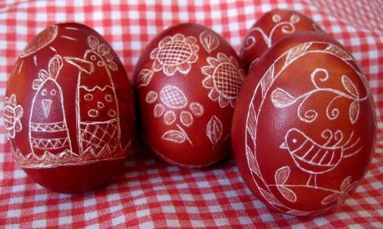 How to color eggs for Easter with natural dyes: options, patterns