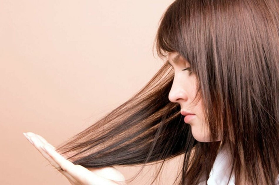 Vse o laseh poleti. Kako zaščititi in obnoviti lase pred izgubo po poletju?