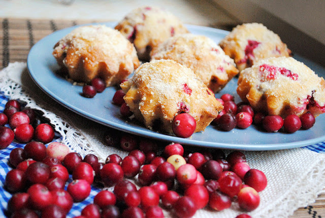 Muffin dengan cranberry dan buah - buahan - membuka kombinasi rasa baru