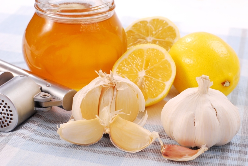 Cleaning of blood vessels and treatment of garlic from high cholesterol: the Tibetan method of purification, recipes of traditional medicine. Garlic and lemon for cleaning the vessels of cholesterol: recipes, reviews, opinion of doctors