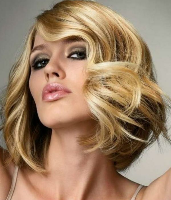 Fashionable female haircuts for medium length hair