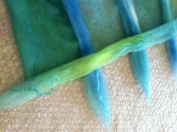 Vilten van nünofelting op chiffon