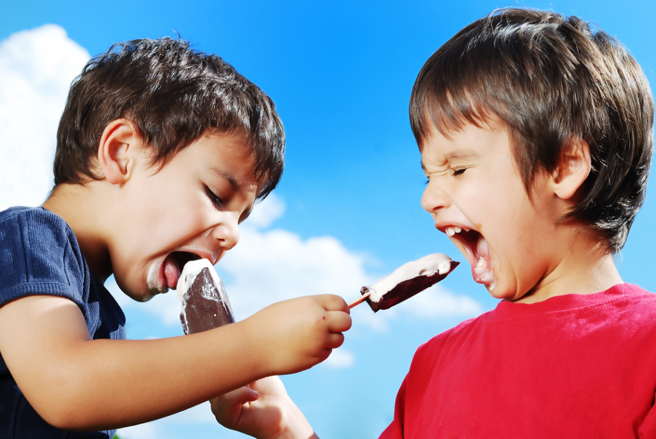 Anfälle in den Mundwinkeln bei Erwachsenen, Kindern und Schwangeren: Ursachen und Behandlung