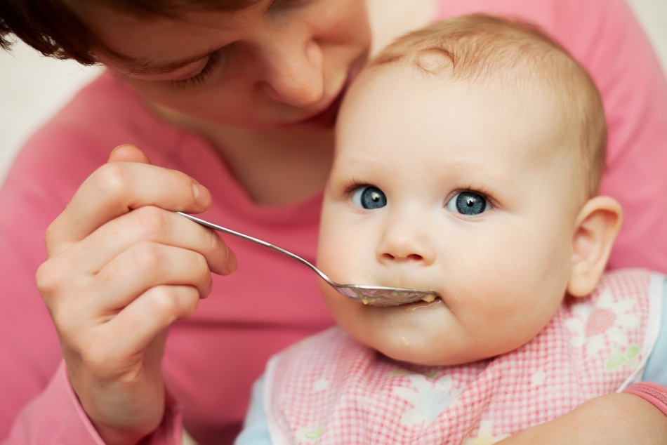 Manna pap - mango: de voordelen en schade aan het lichaam en de gezondheid, vitamines. Wanneer kan je een pap van griesmeel aan een baby geven, op welke leeftijd?