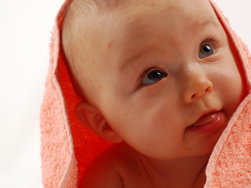 Tekenen van autisme. Wordt autisme bij kinderen behandeld? Hoe een kind opvoeden, een patiënt met autisme?