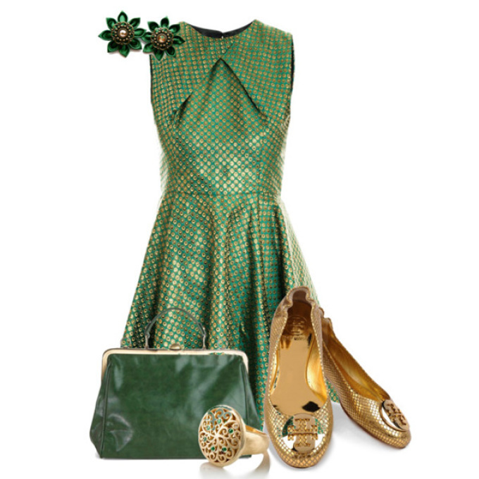 Gold colored shoes combined with emerald dress.