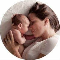 Wie man während der Geburt und der Geburt richtig atmet