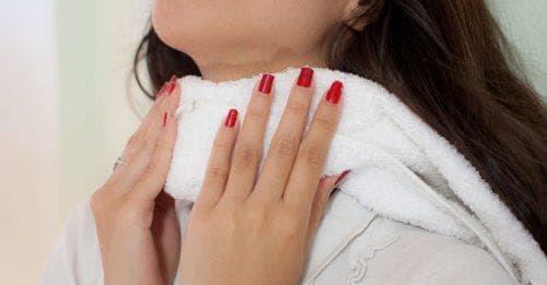 How to restore a hoarse voice after a cold