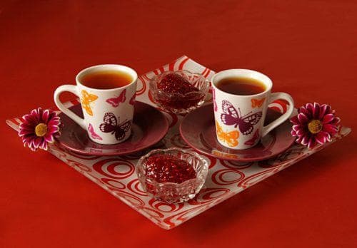 tea with raspberry jam